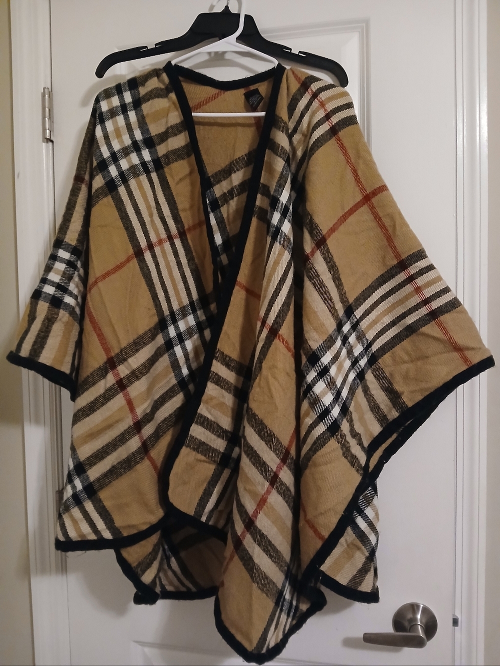 Fraas Preowned Clean  Plaid Wrap in Camel, Black and Red.